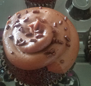 Simple Frosted Cupcakes