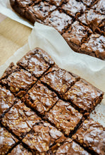 Load image into Gallery viewer, Brownies
